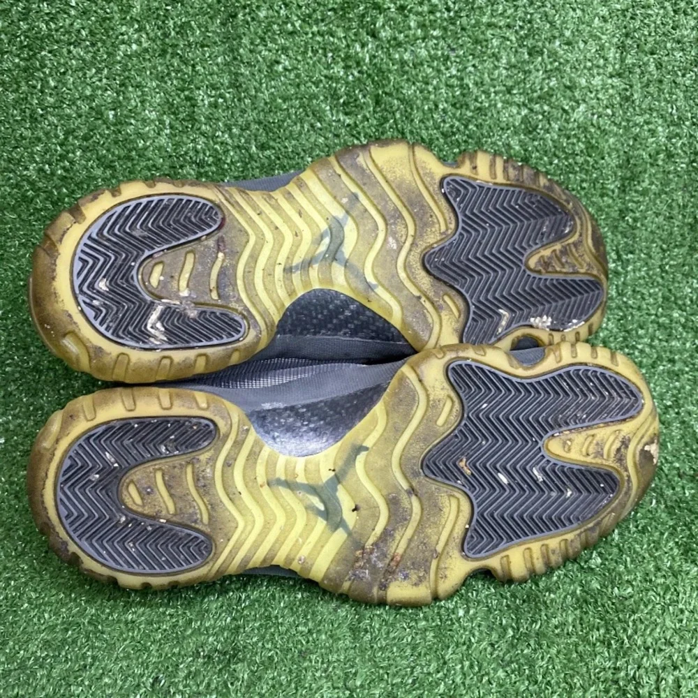 Nike Air Jordan Future Mens Size 8 Dark Grey Volt Basketball Shoes 656503-025‎